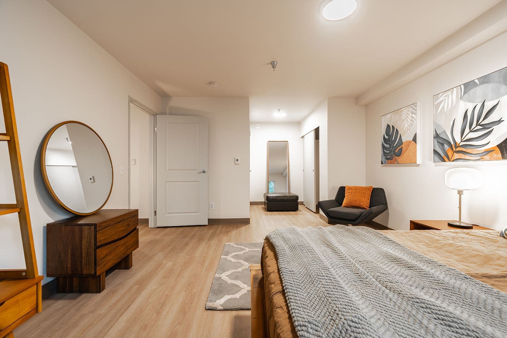 Bellevue Apartment: 15750 NE 15th Street