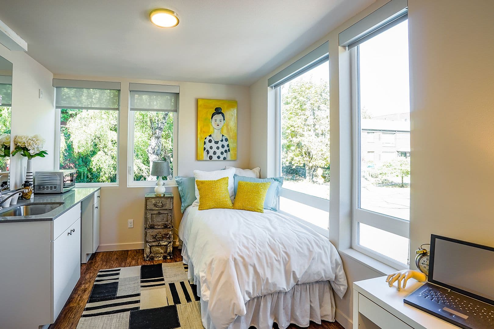 Seattle Apartment: 1519 E Spring St