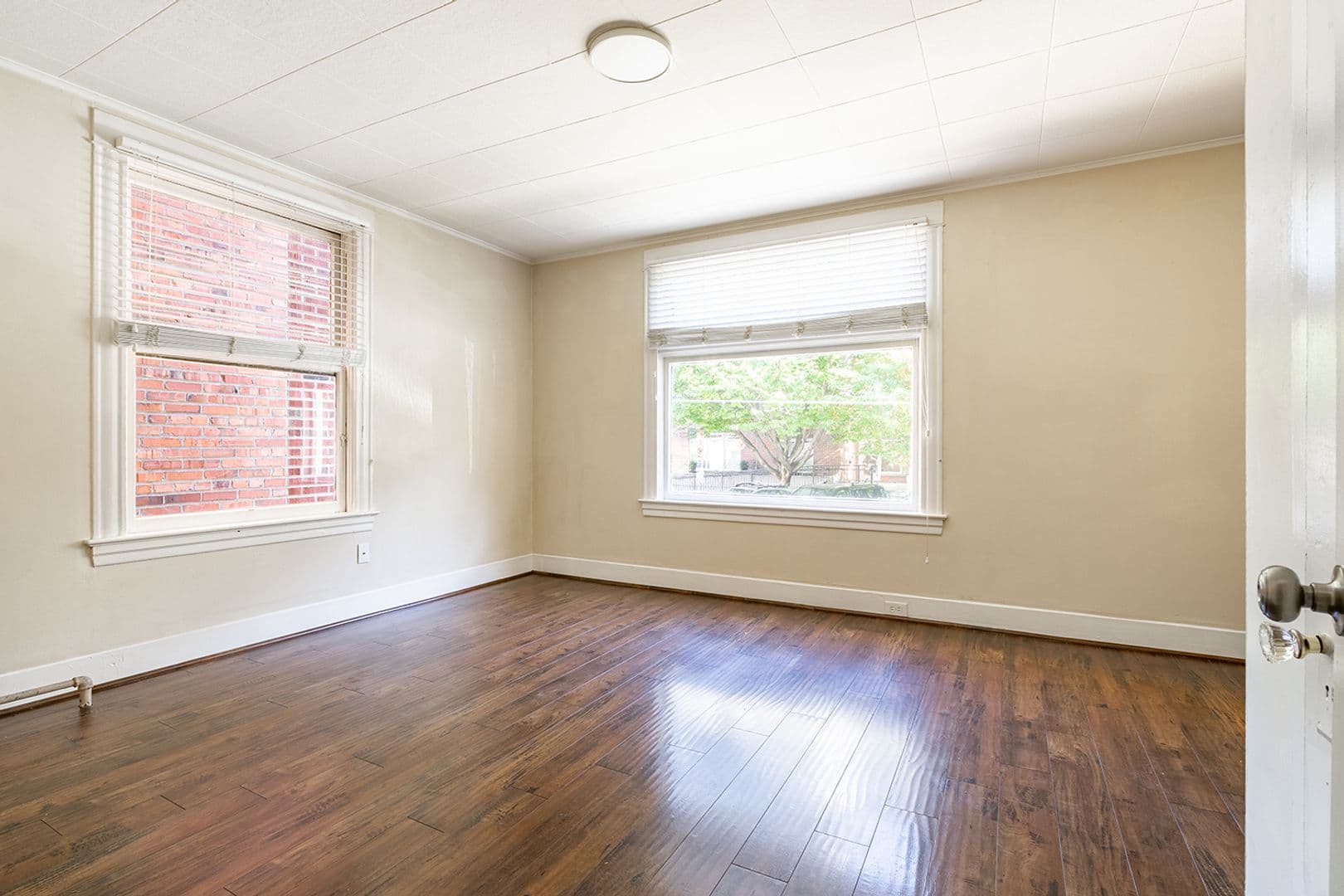 Seattle Apartment: 1627 Belmont Ave