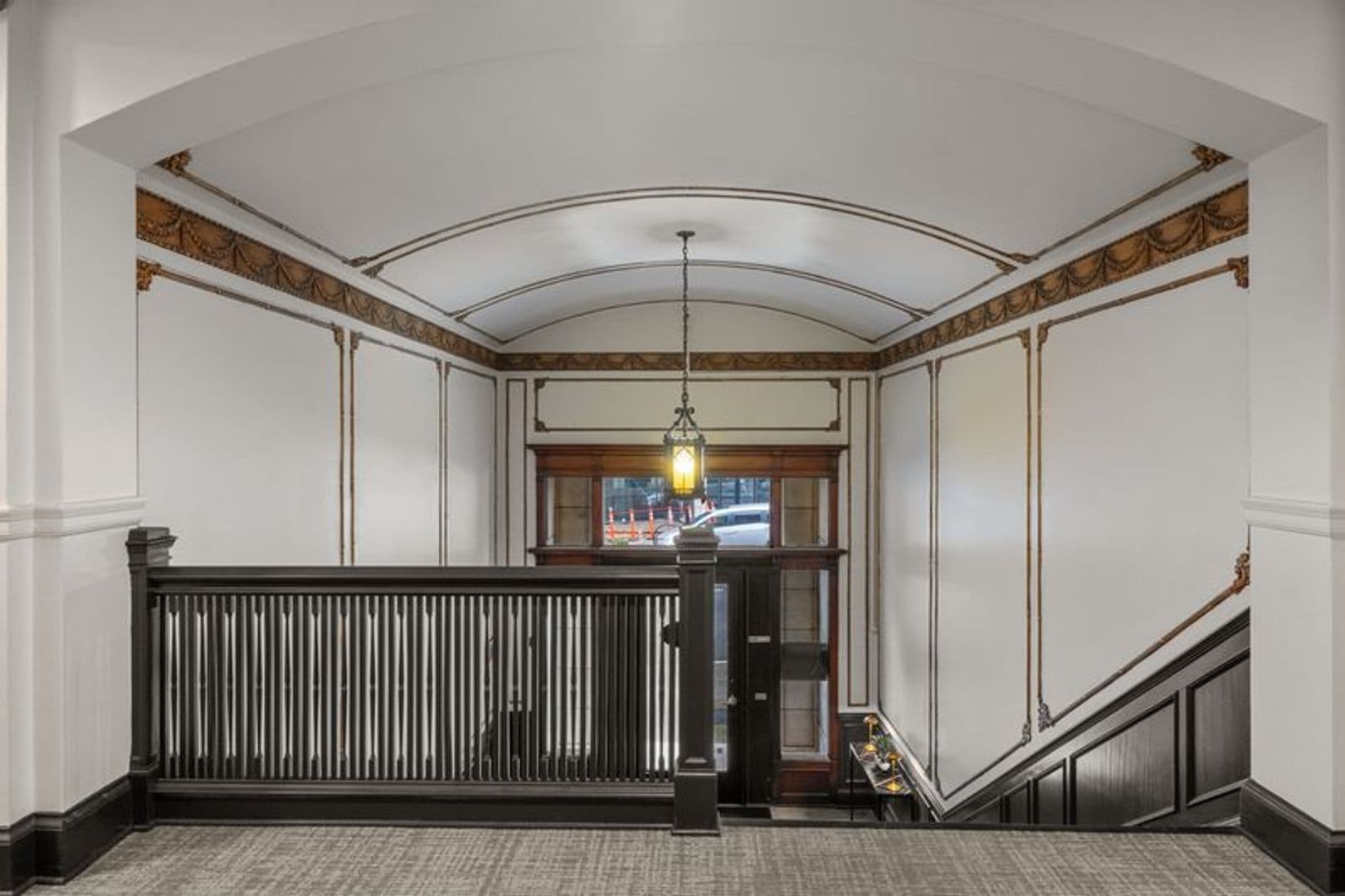 Seattle Apartment: 4210 Brooklyn Ave NE