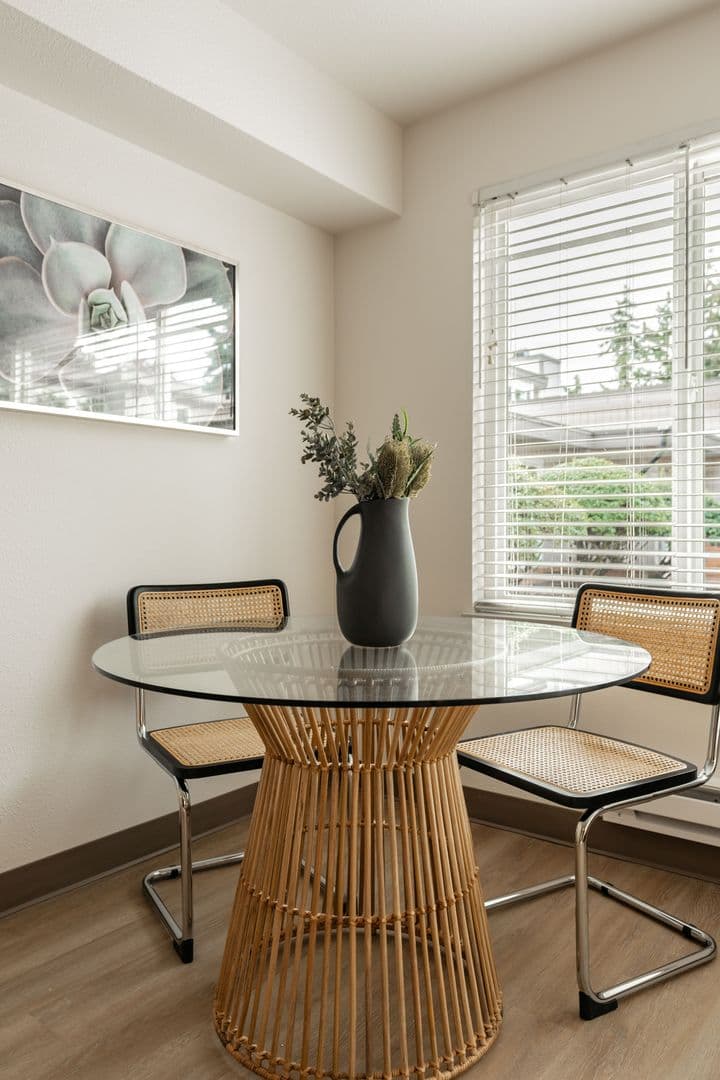 Bellevue Apartment: 15750 NE 15th Street