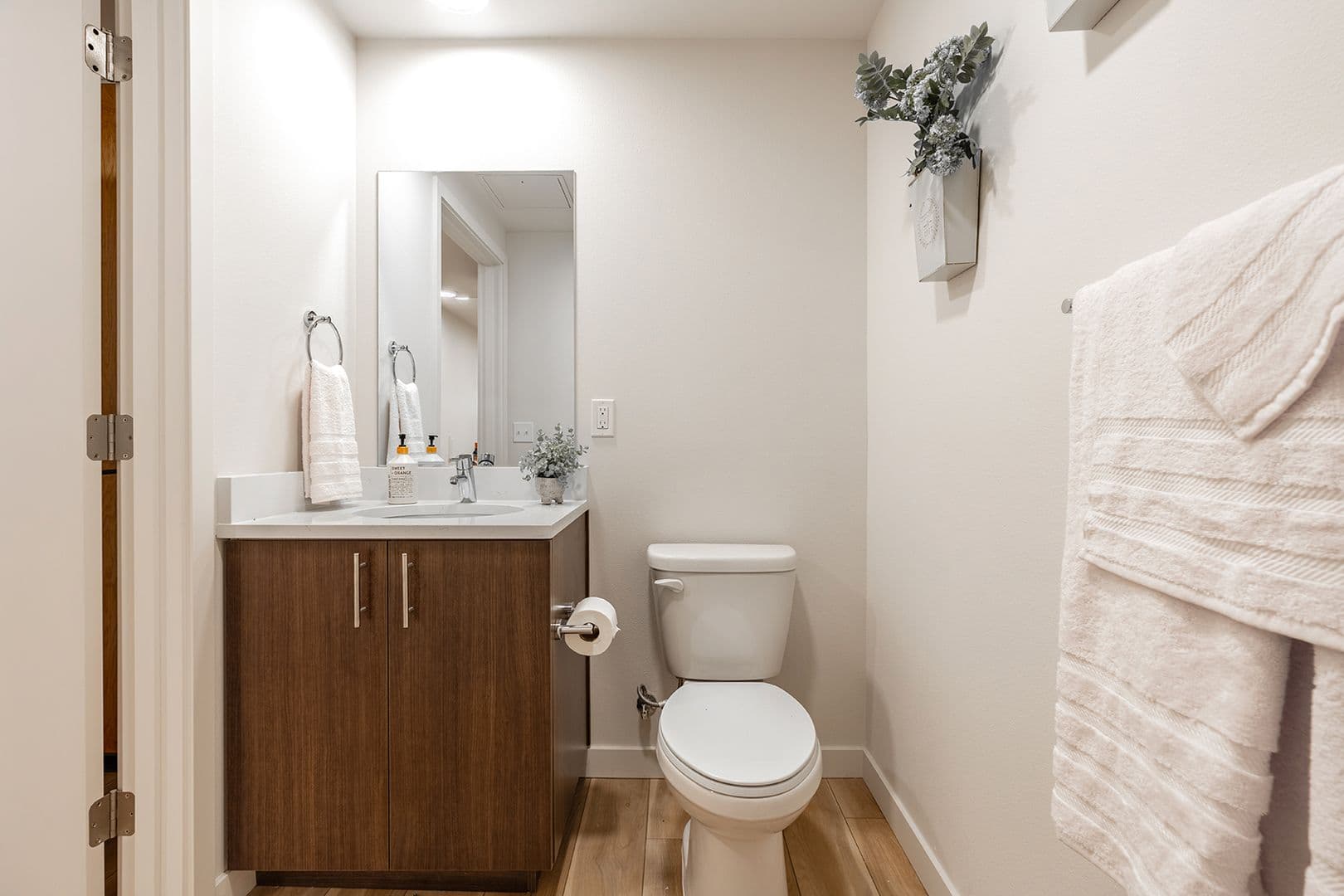 Tacoma Apartment: 2501 Commerce St