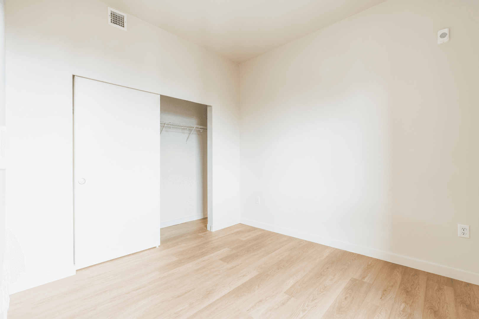 Seattle Apartment: 2210 E Cherry St