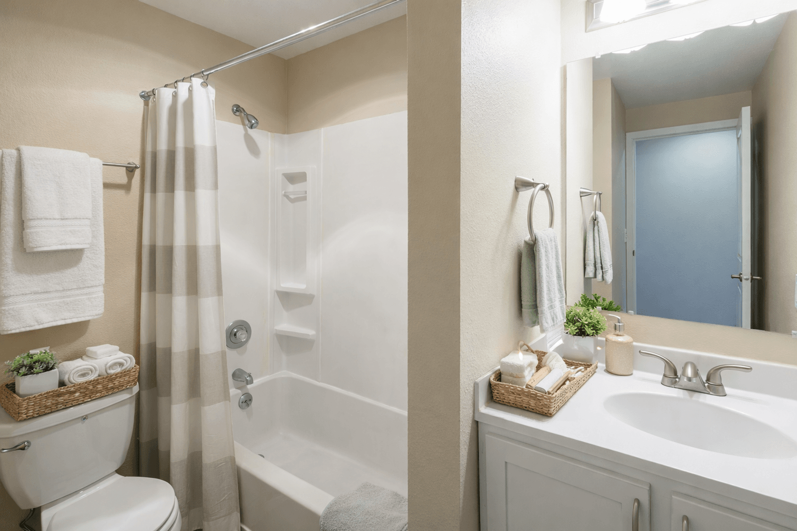 Silverdale Apartment: 1255 Mirage Ln