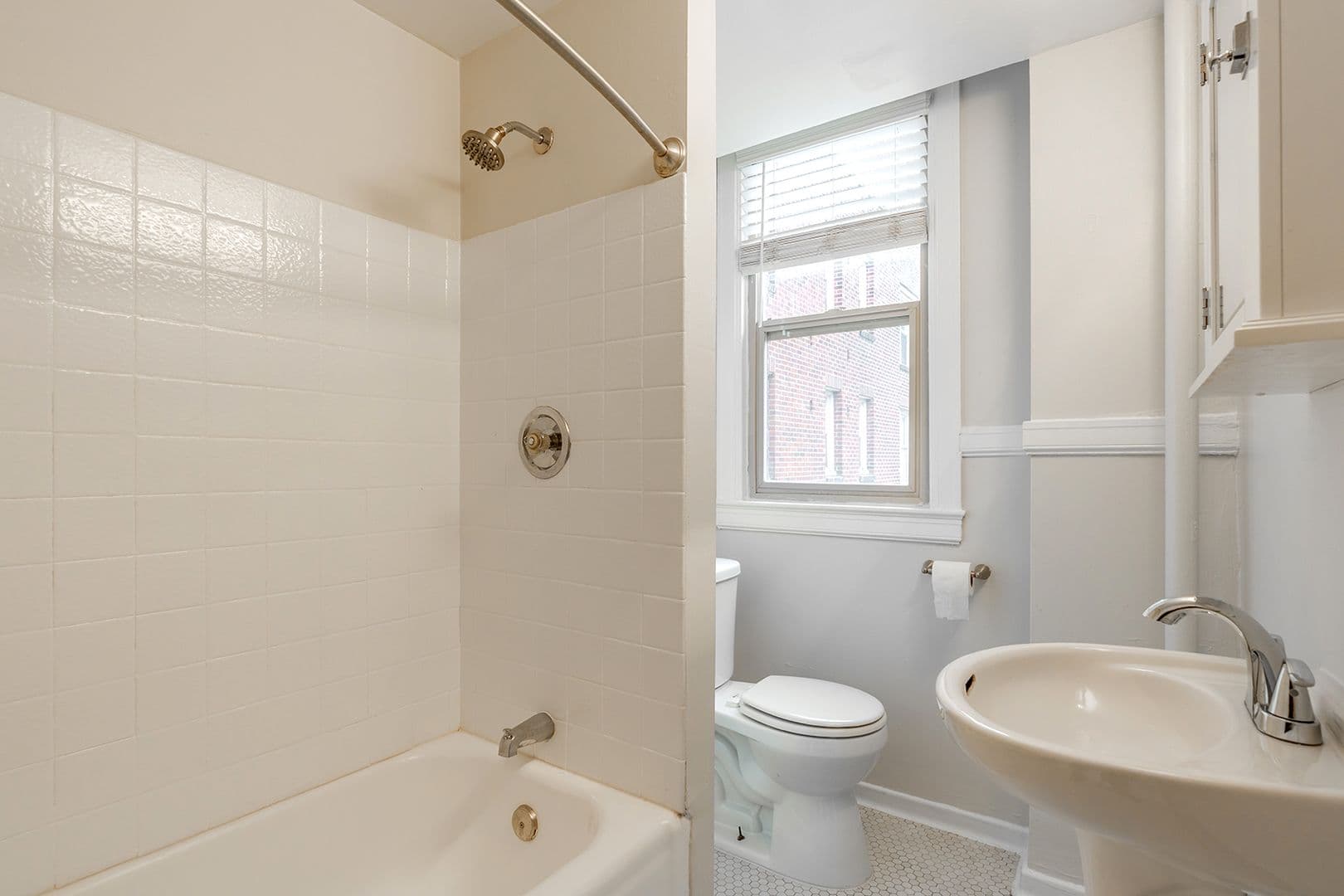 Seattle Apartment: 1330 Boren Ave