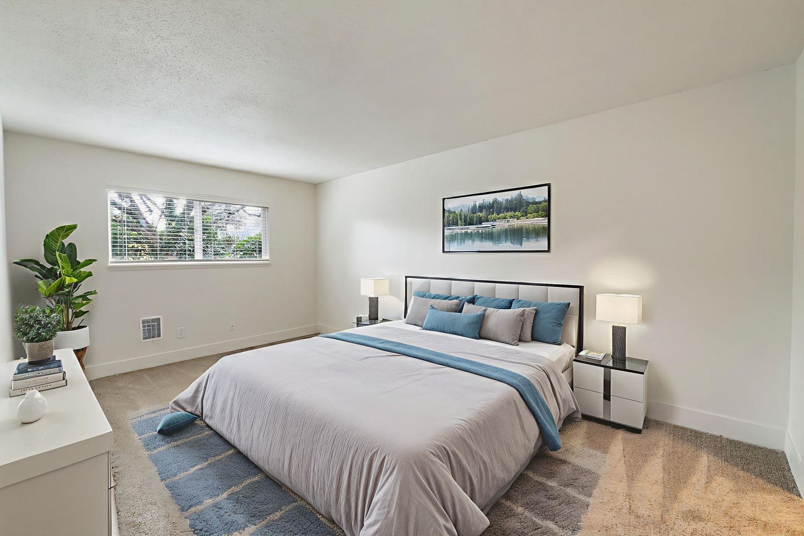 Portland Apartment: 865 NE 122nd Ave