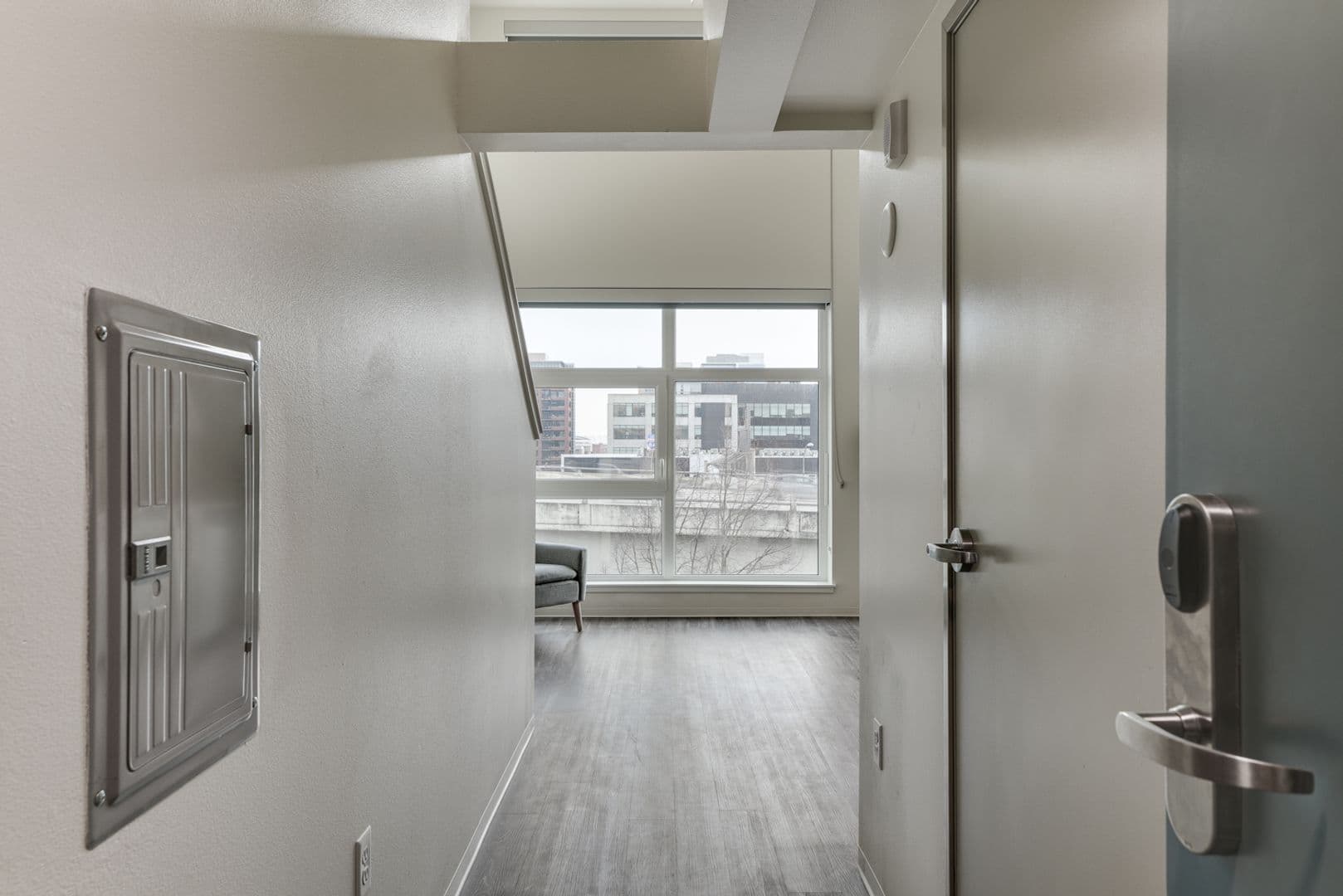 Portland Apartment: 1075 NW 16th Ave
