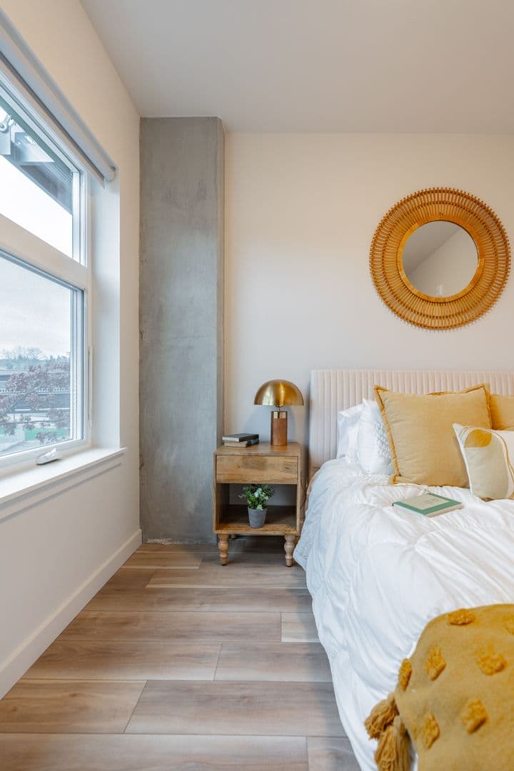 Tacoma Apartment: 2501 Commerce St
