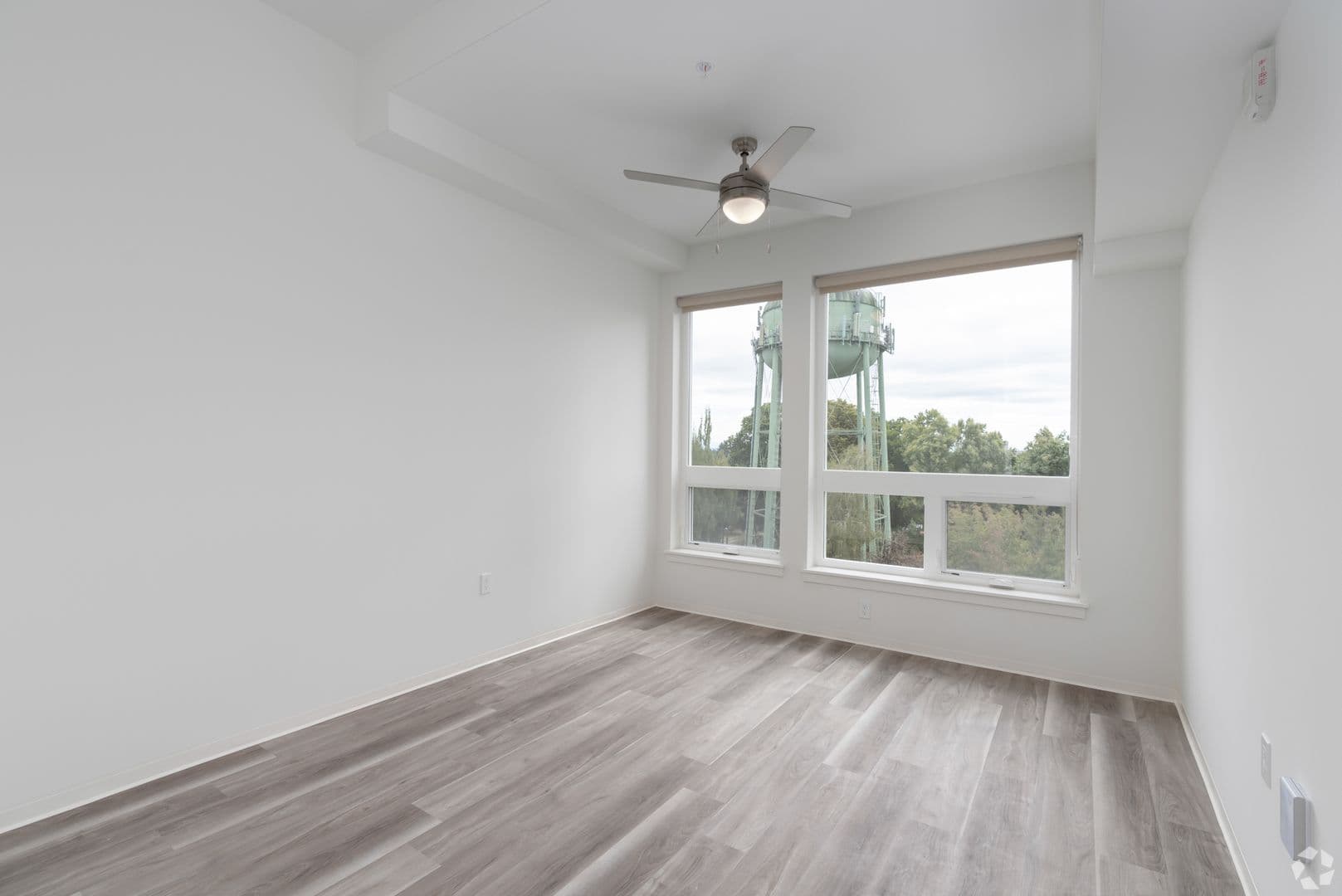Portland Apartment: 5460 N Interstate Ave
