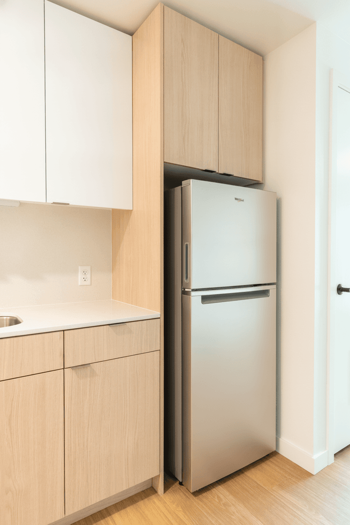 Bellevue Apartment: 290 106th Pl NE