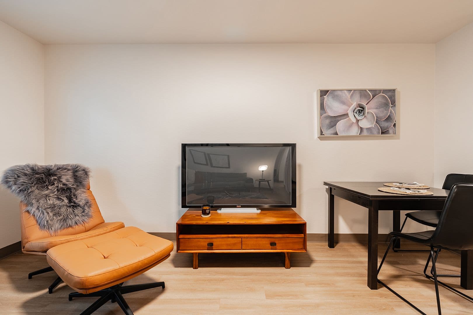 Bellevue Apartment: 15750 NE 15th Street
