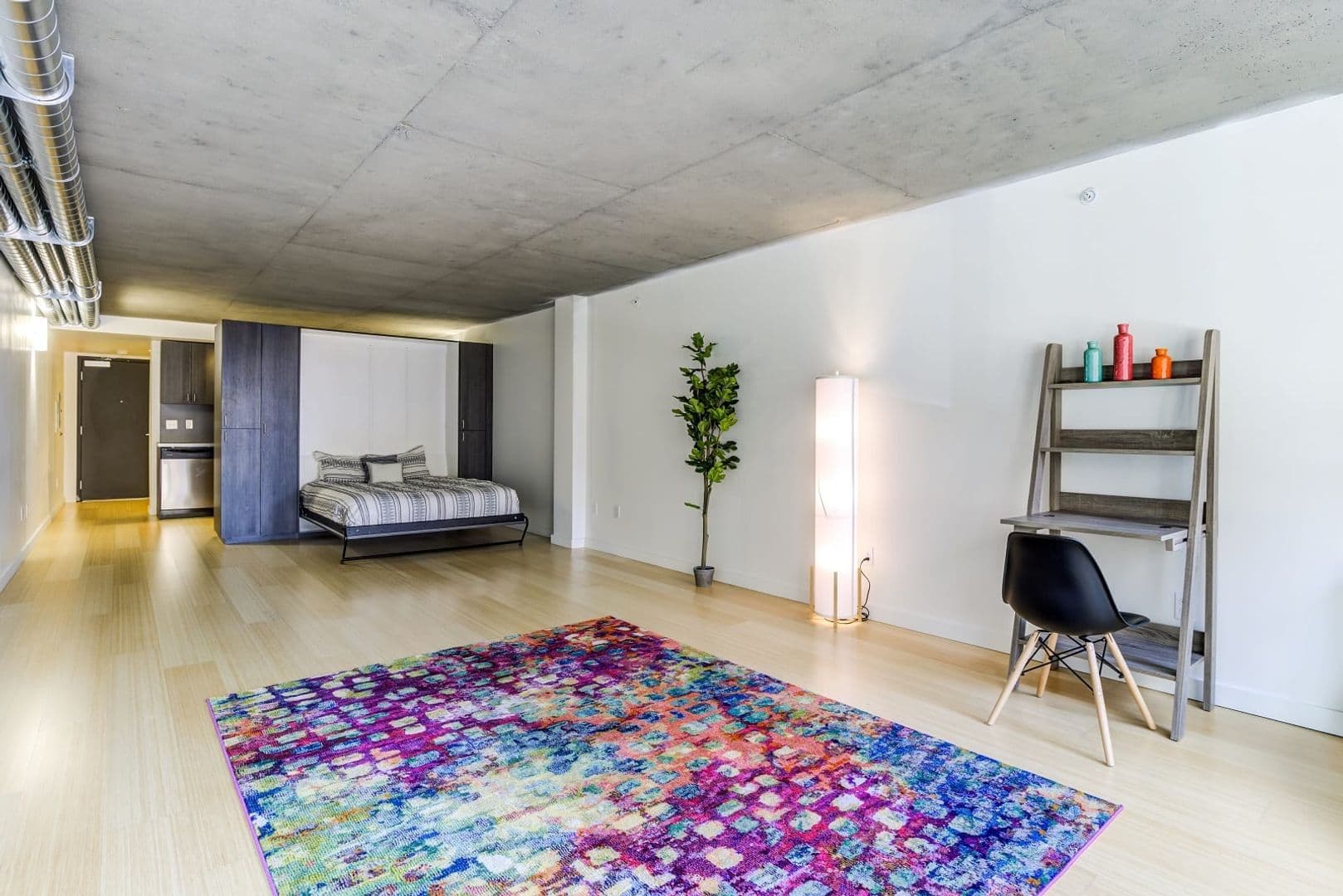 Seattle Apartment: 2217 3rd Ave