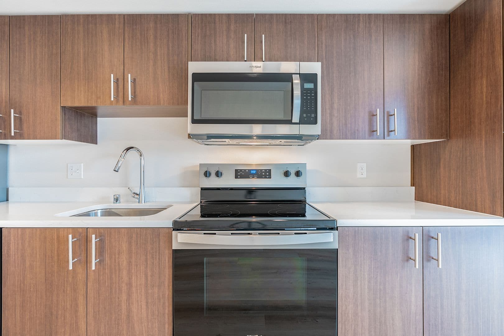 Tacoma Apartment: 2501 Commerce St