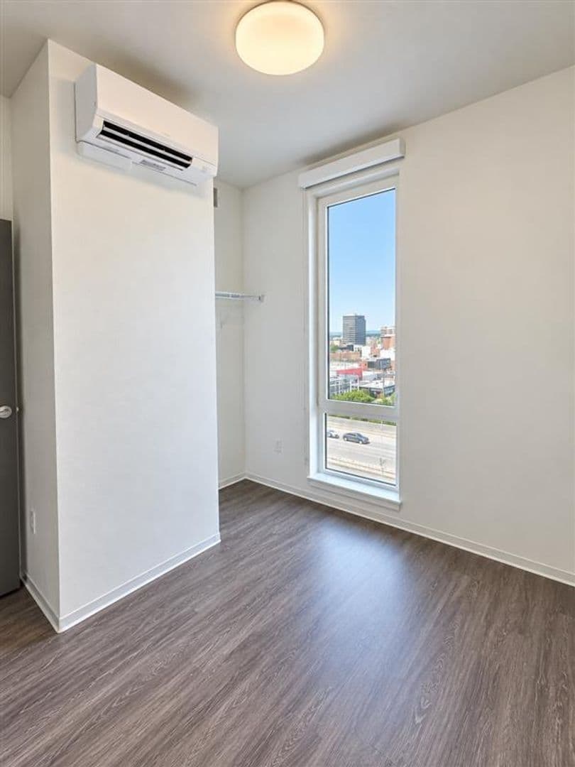 Spokane Apartment: 308 W 5th Ave