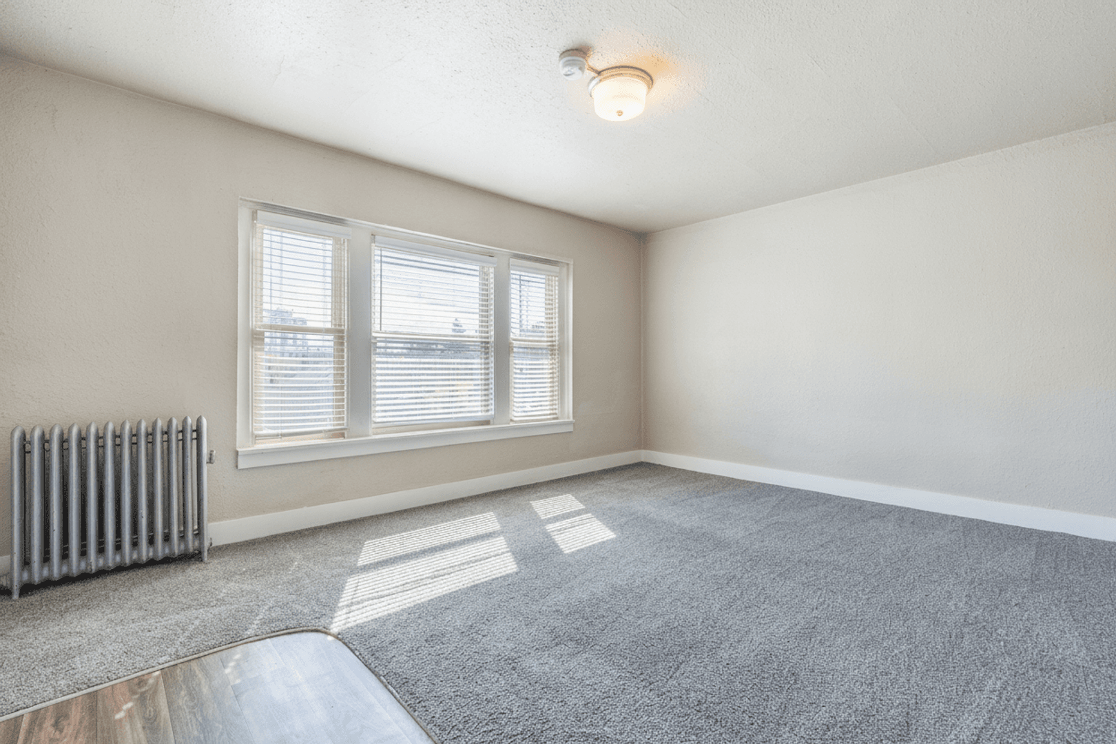 Tacoma Apartment: 1224 Yakima Ave S