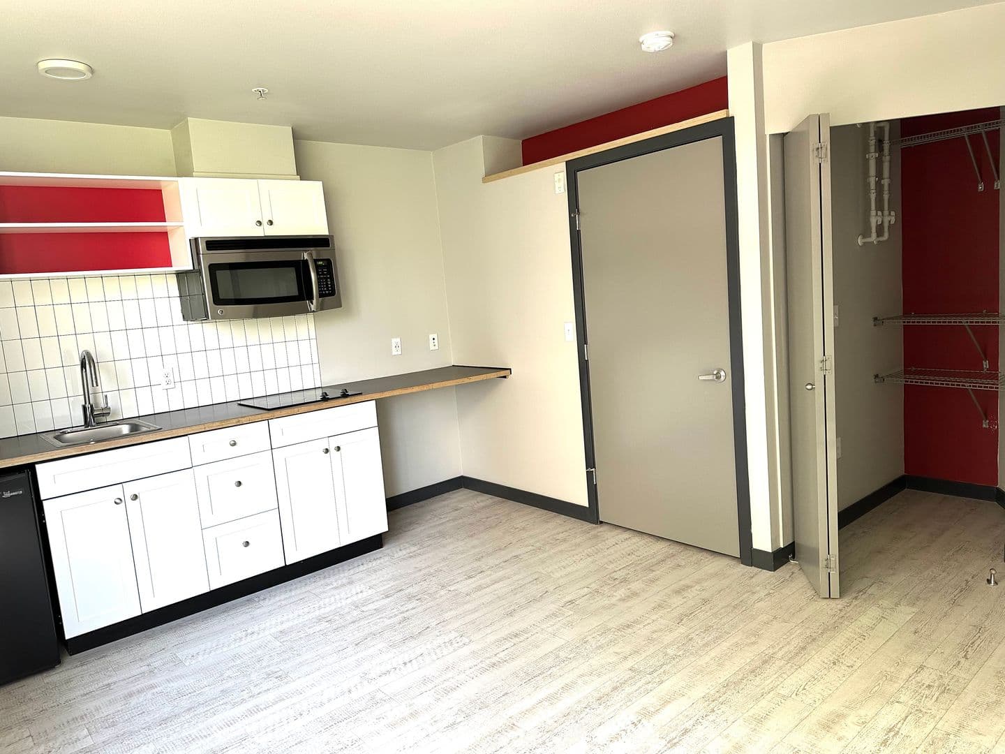 Seattle Apartment: 1523 E Madison St