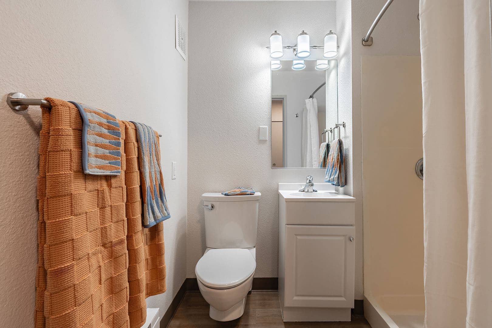 Bellevue Apartment: 15750 NE 15th Street