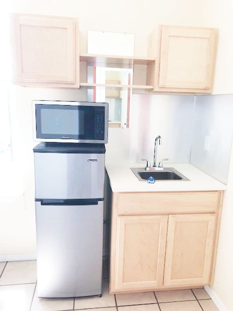 Seattle Apartment: 1514 NW 52nd St