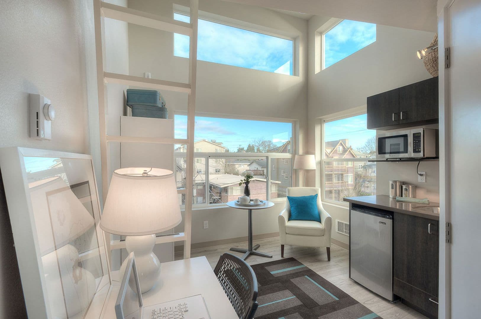 Seattle Apartment: 1715 NW 58th St