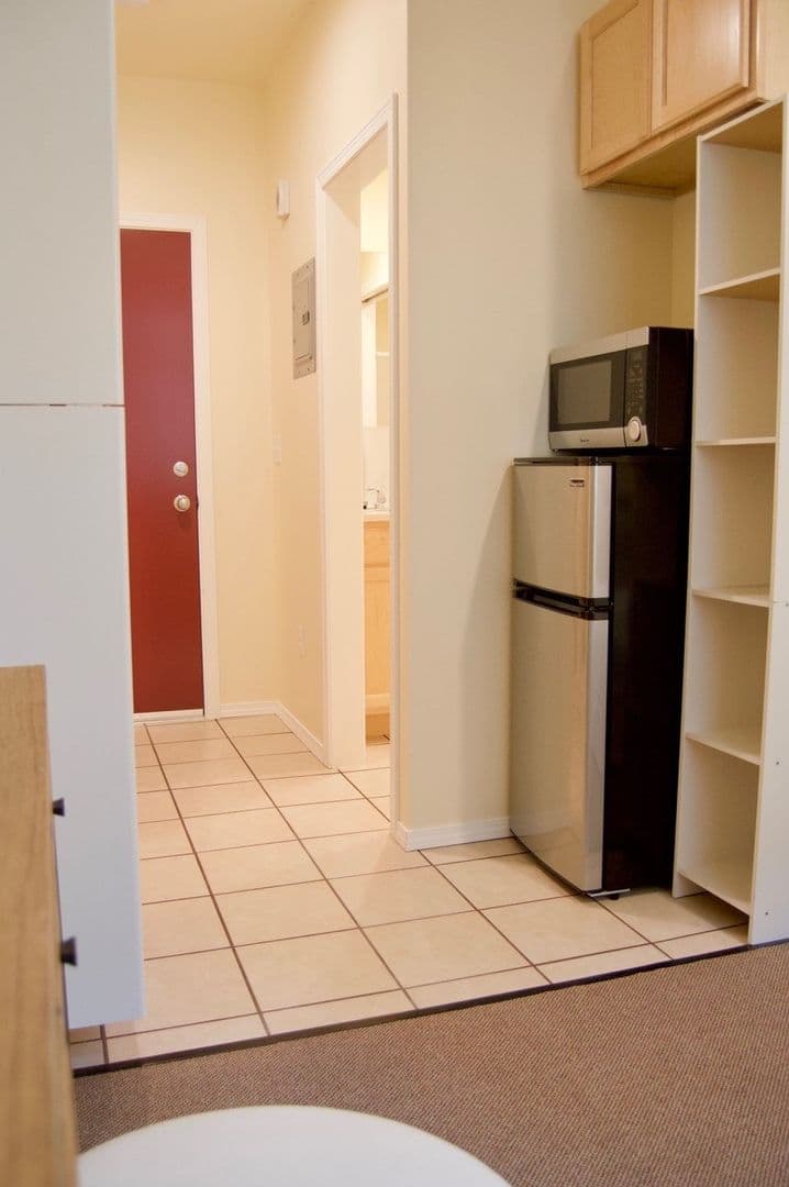 Seattle Apartment: 5611 17th Ave NW