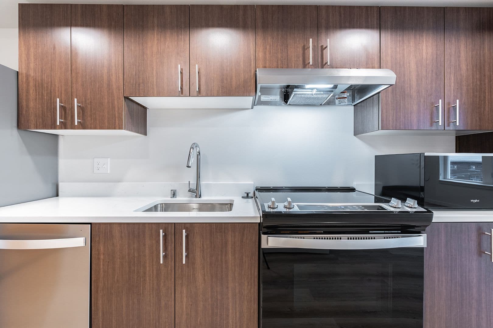 Tacoma Apartment: 2501 Commerce St