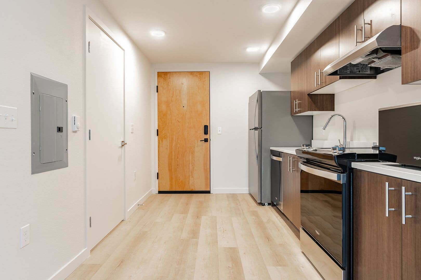 Tacoma Apartment: 2501 Commerce St