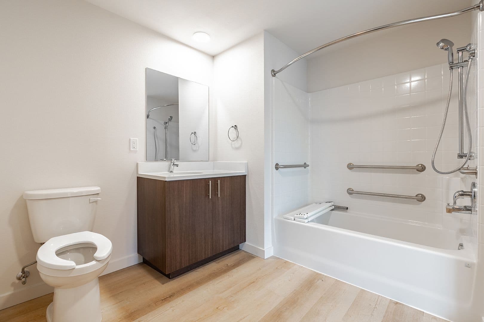 Tacoma Apartment: 2501 Commerce St