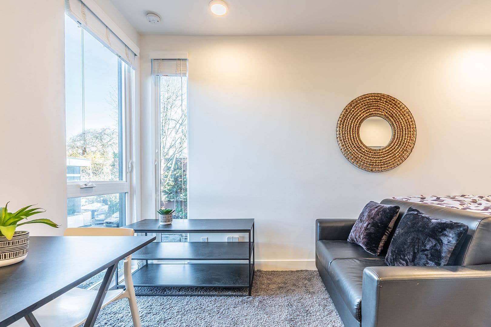Seattle Apartment: 120 10th Avenue East