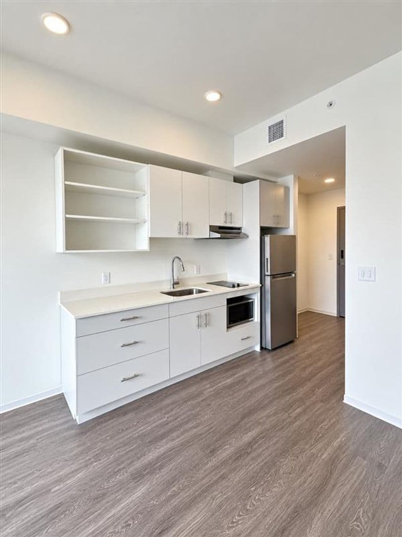 Spokane Apartment: 308 W 5th Ave