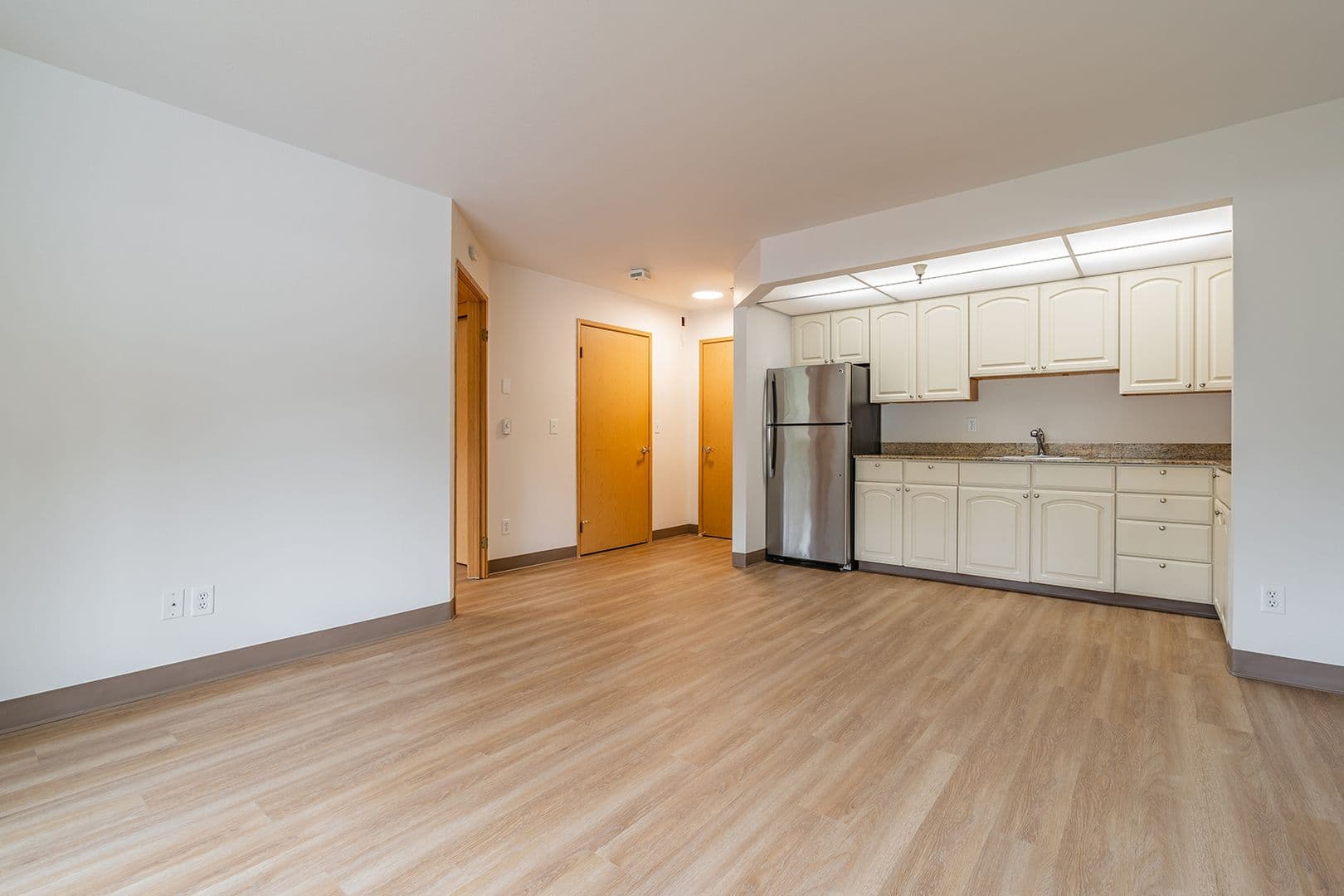 Bellevue Apartment: 15750 NE 15th Street