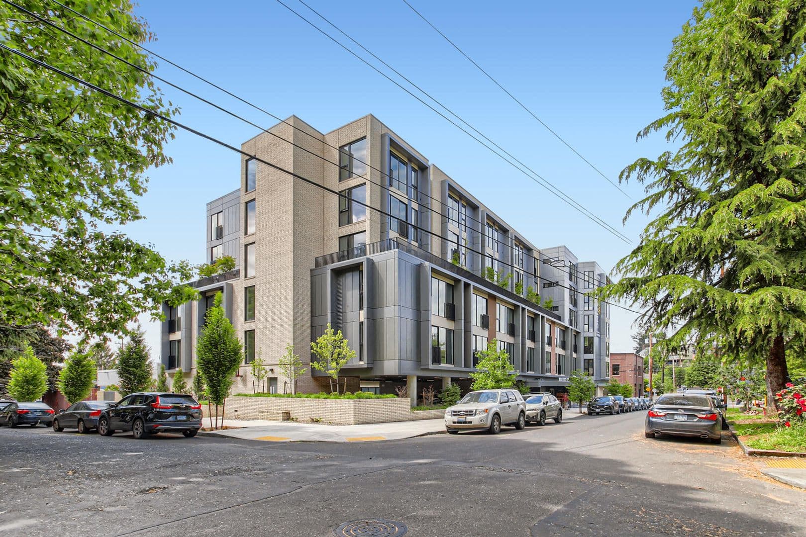 Portland Apartment: 2351 NE 51st Ave