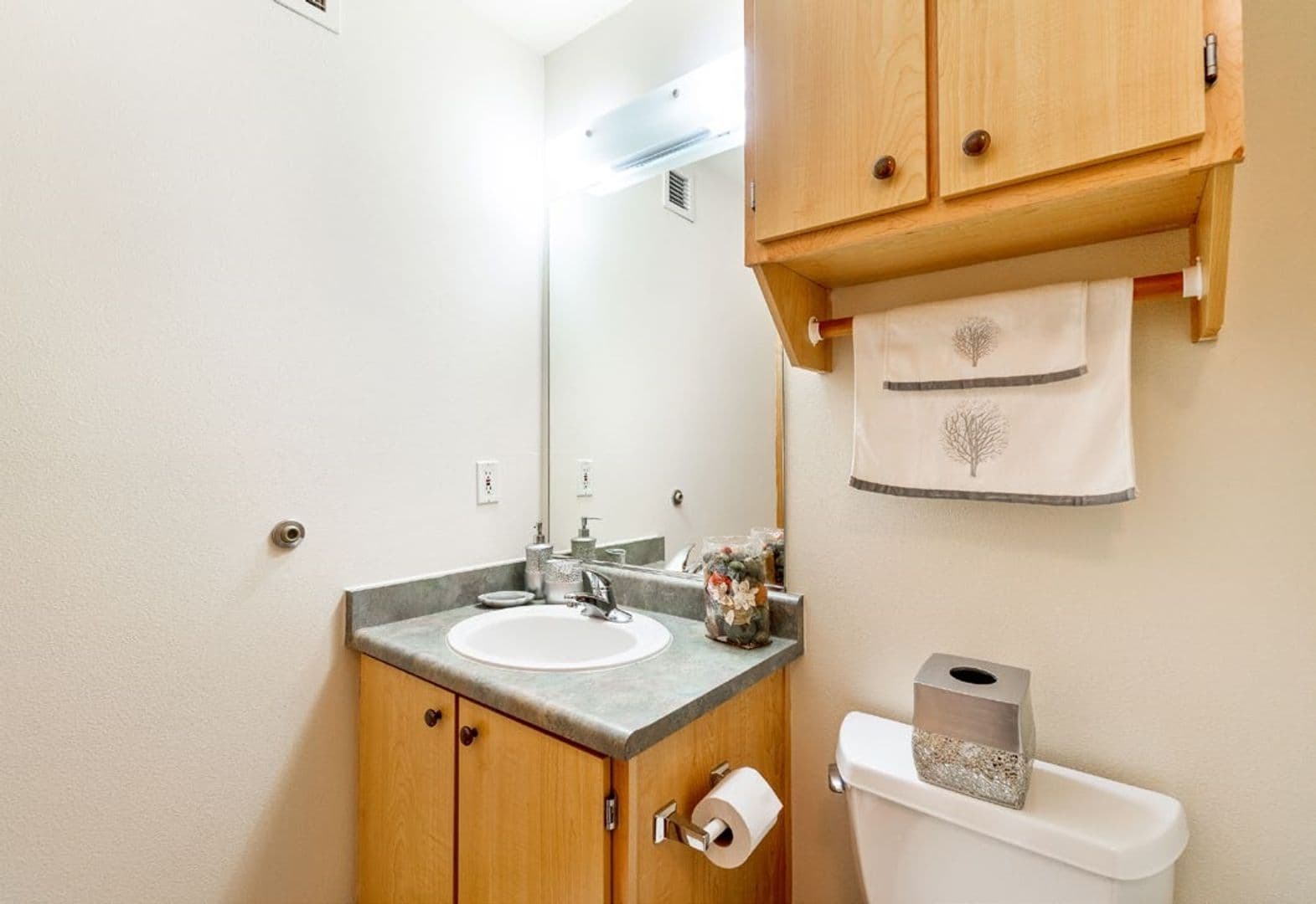 Portland Apartment: 10918 SE Stark St