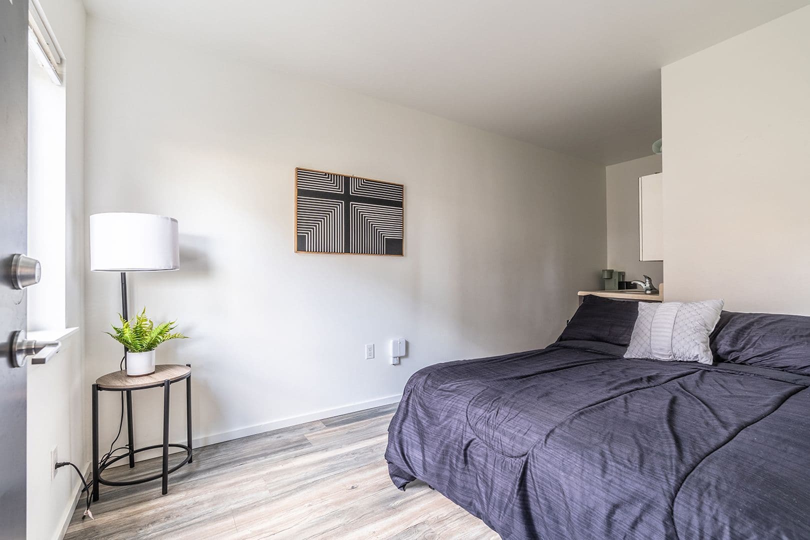Seattle Apartment: 116 13th Ave East