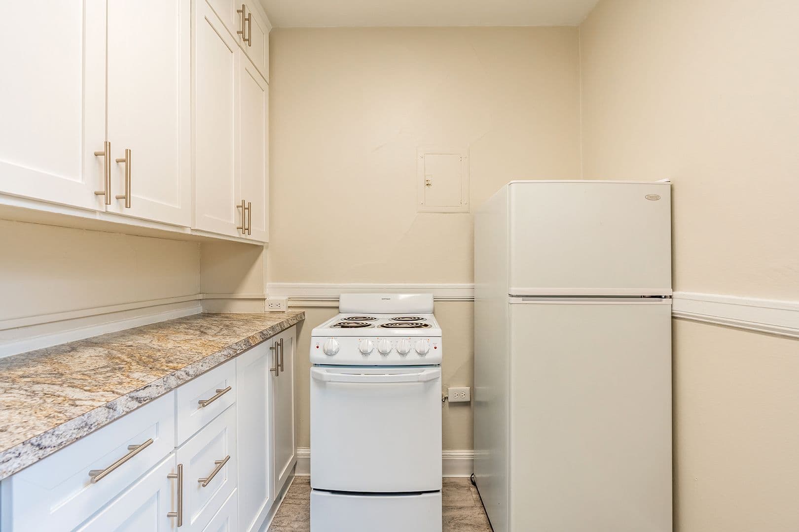 Seattle Apartment: 1330 Boren Ave