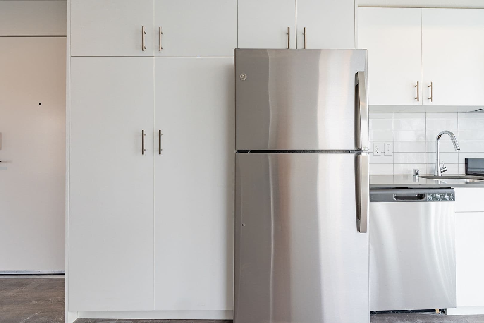 Seattle Apartment: 355 15th Ave