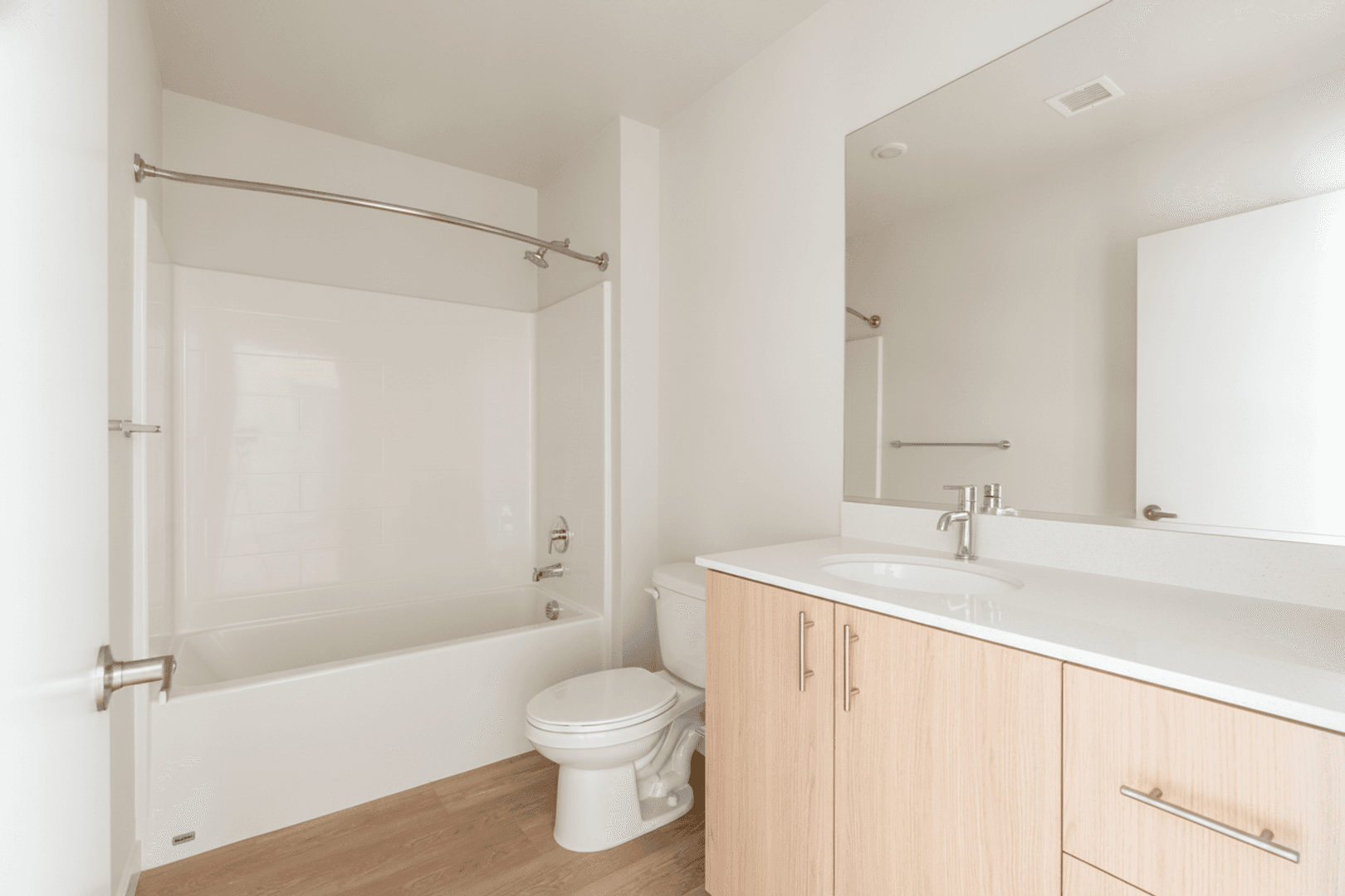 Seattle Apartment: 2210 E Cherry St