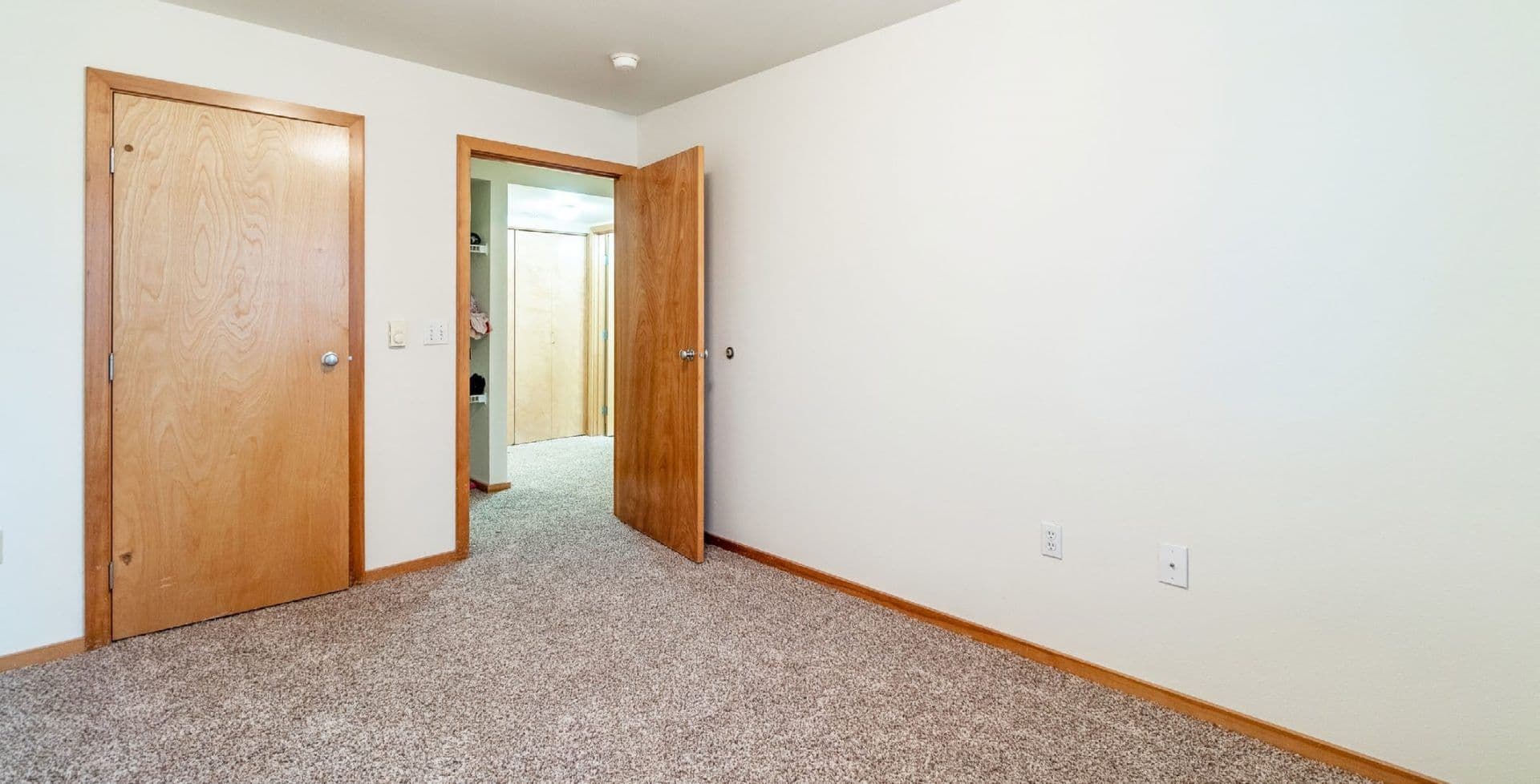 Portland Apartment: 10918 SE Stark St