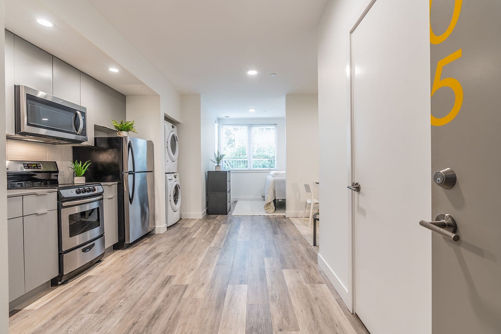 Seattle Apartment: 120 10th Avenue East