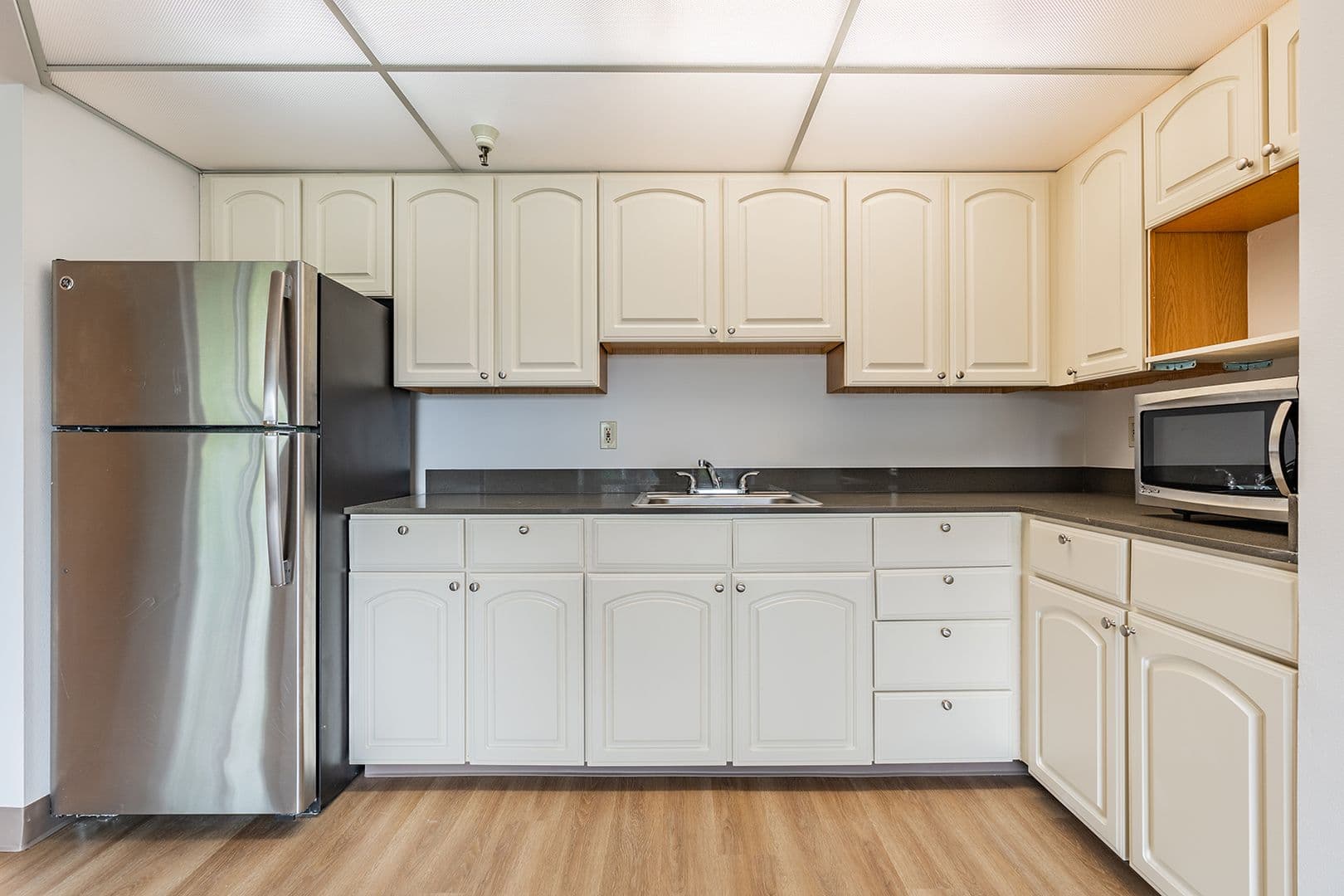 Bellevue Apartment: 15750 NE 15th Street