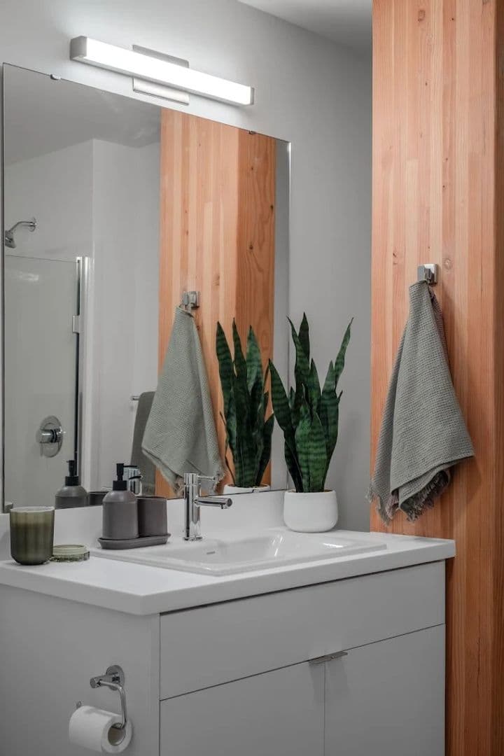 Seattle Apartment: 1323 E Union St