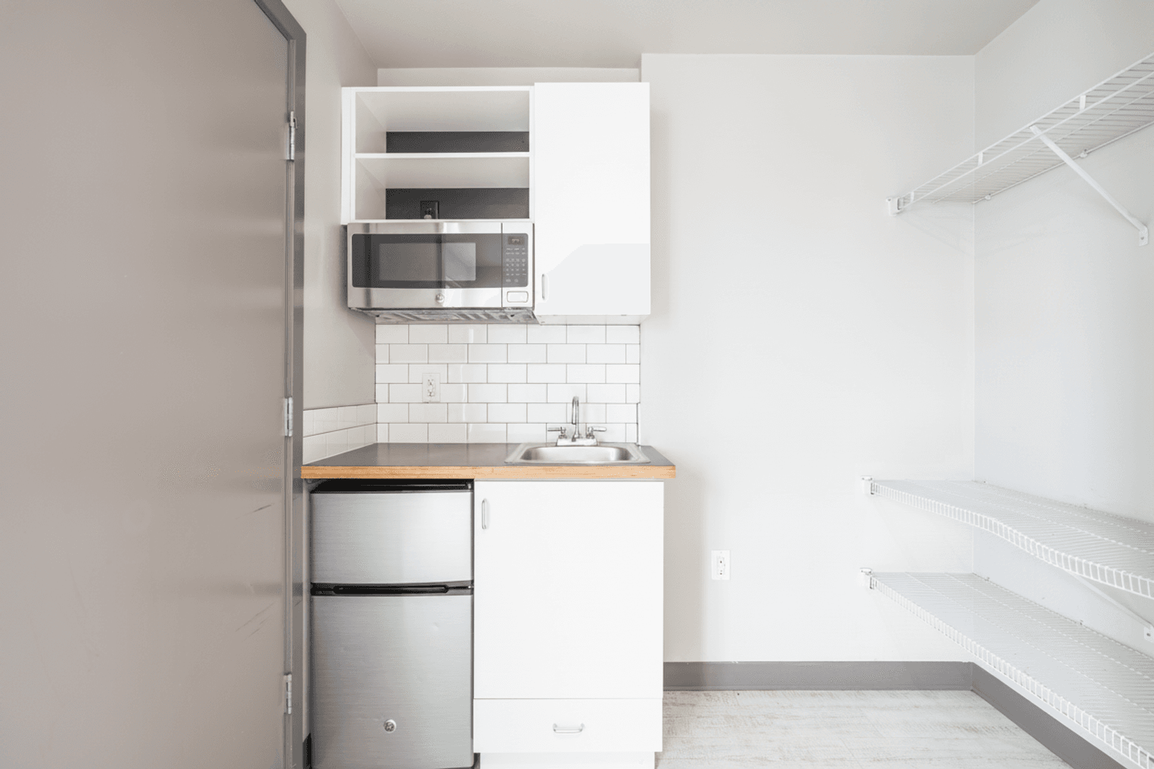 Seattle Apartment: 2820 Eastlake Ave E