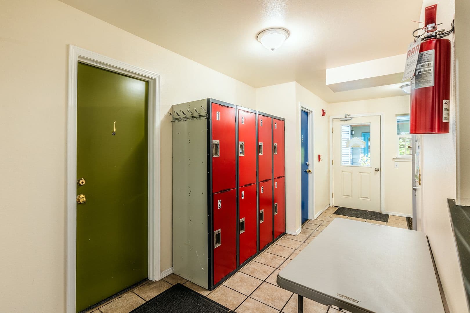 Seattle Apartment: 216 23rd Ave E