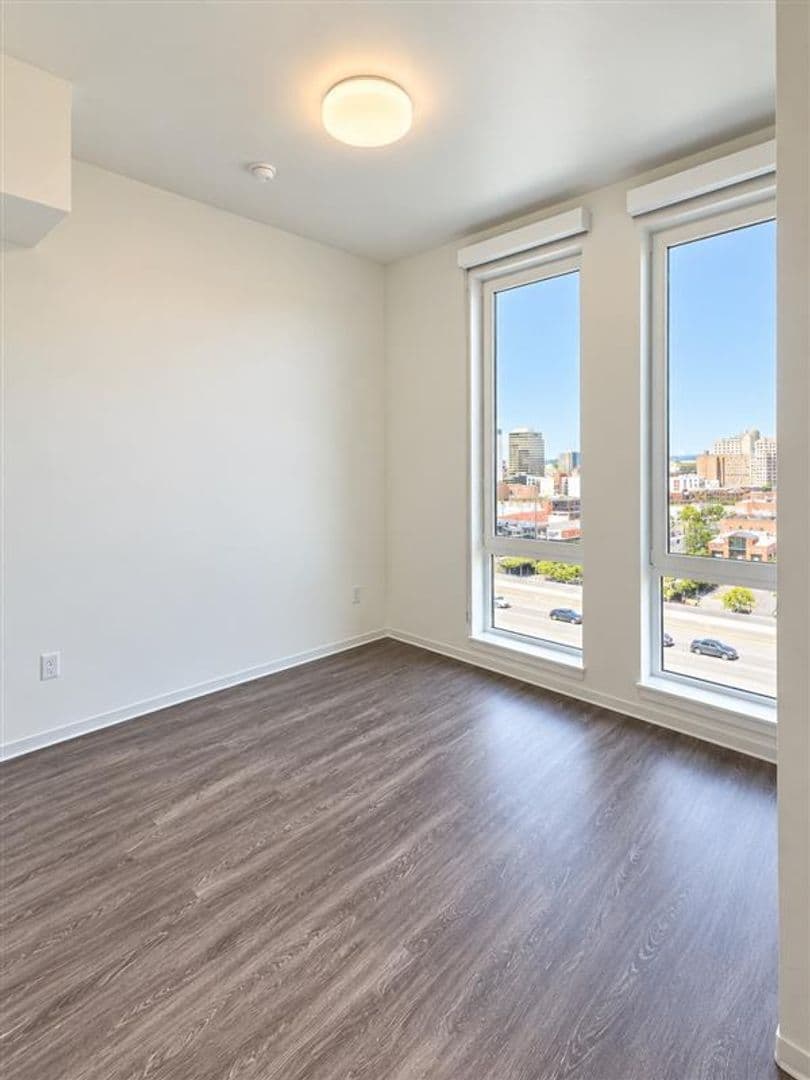 Spokane Apartment: 308 W 5th Ave