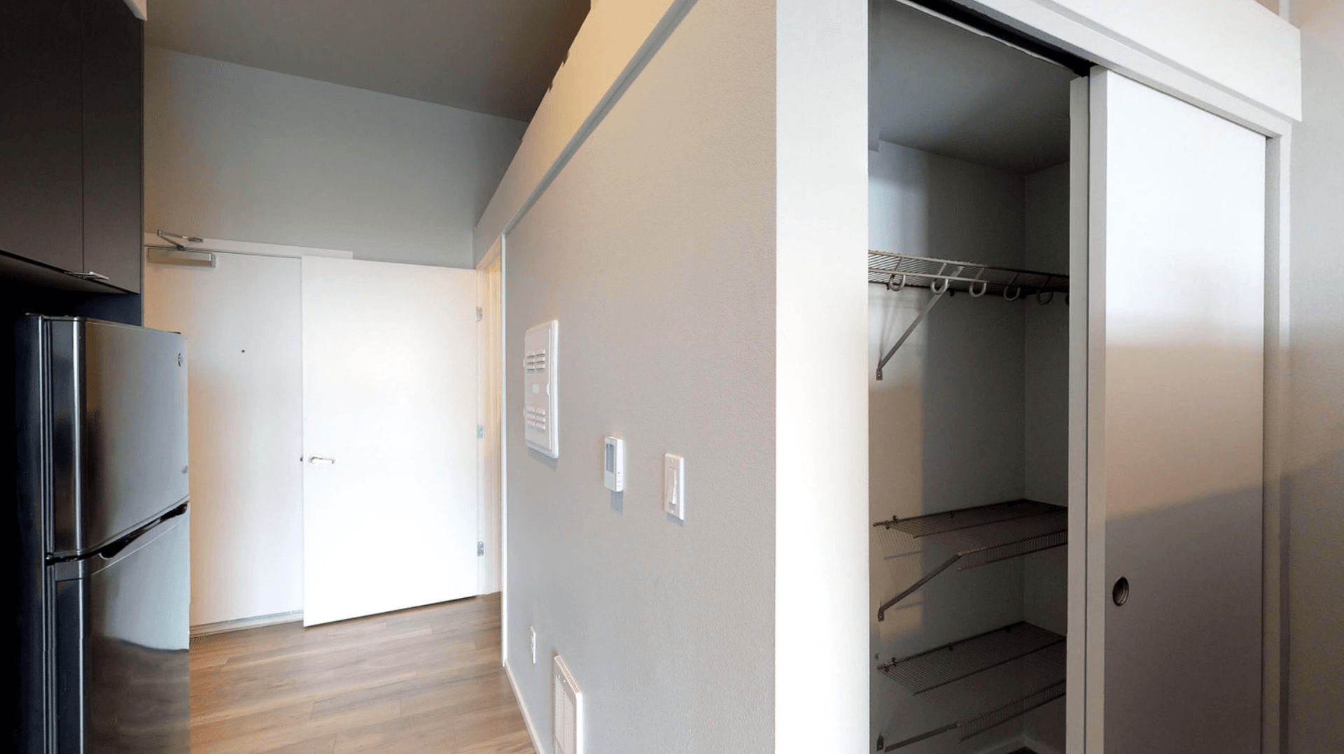 Seattle Apartment: 6726 Greenwood Ave N