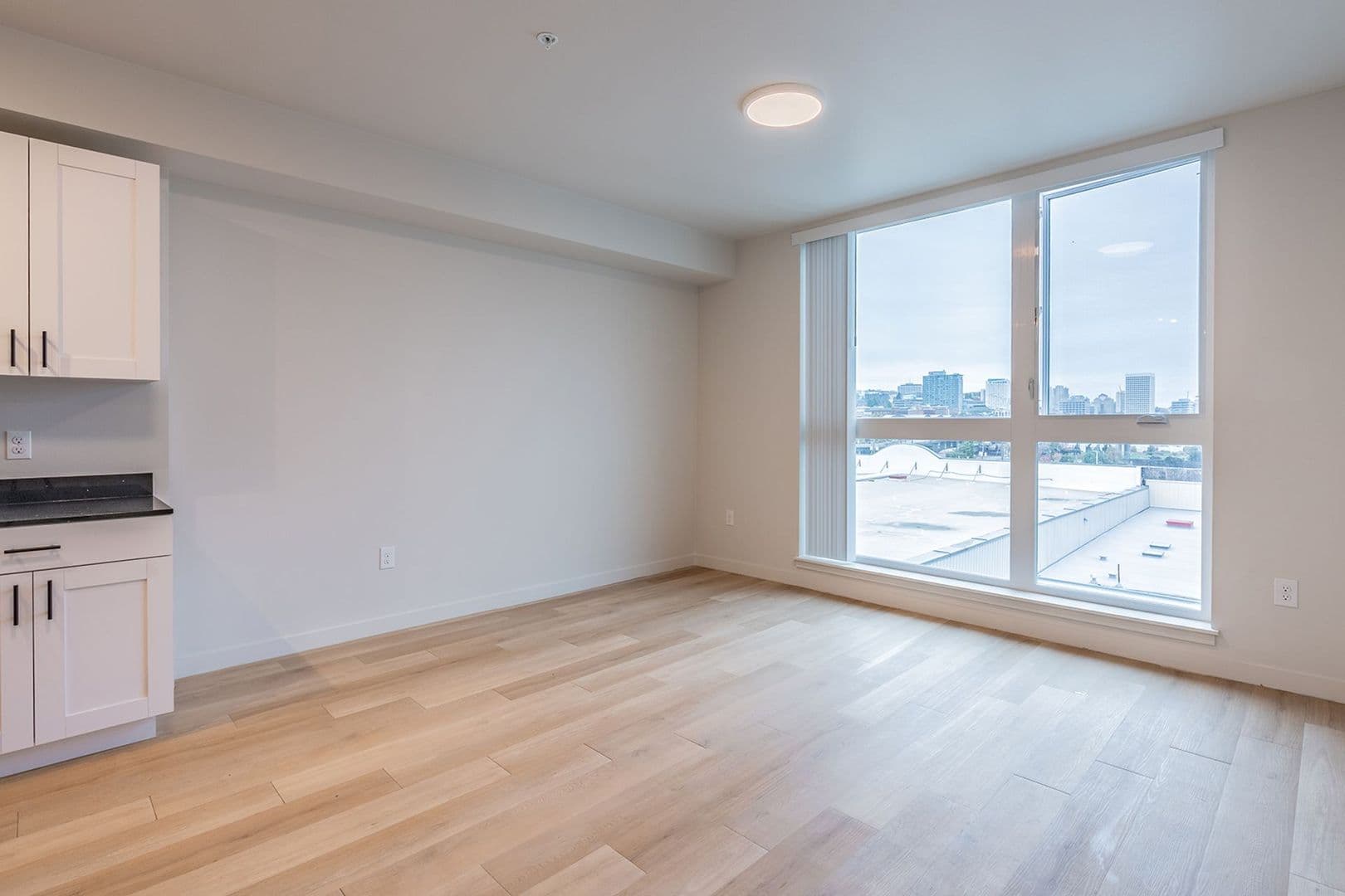 Tacoma Apartment: 201 E 25th St