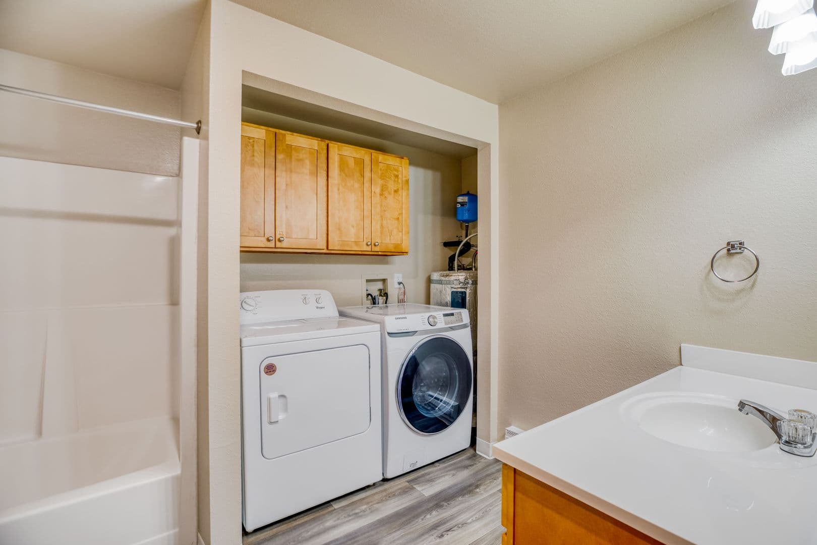 Tacoma Apartment: 2220 97th Street South