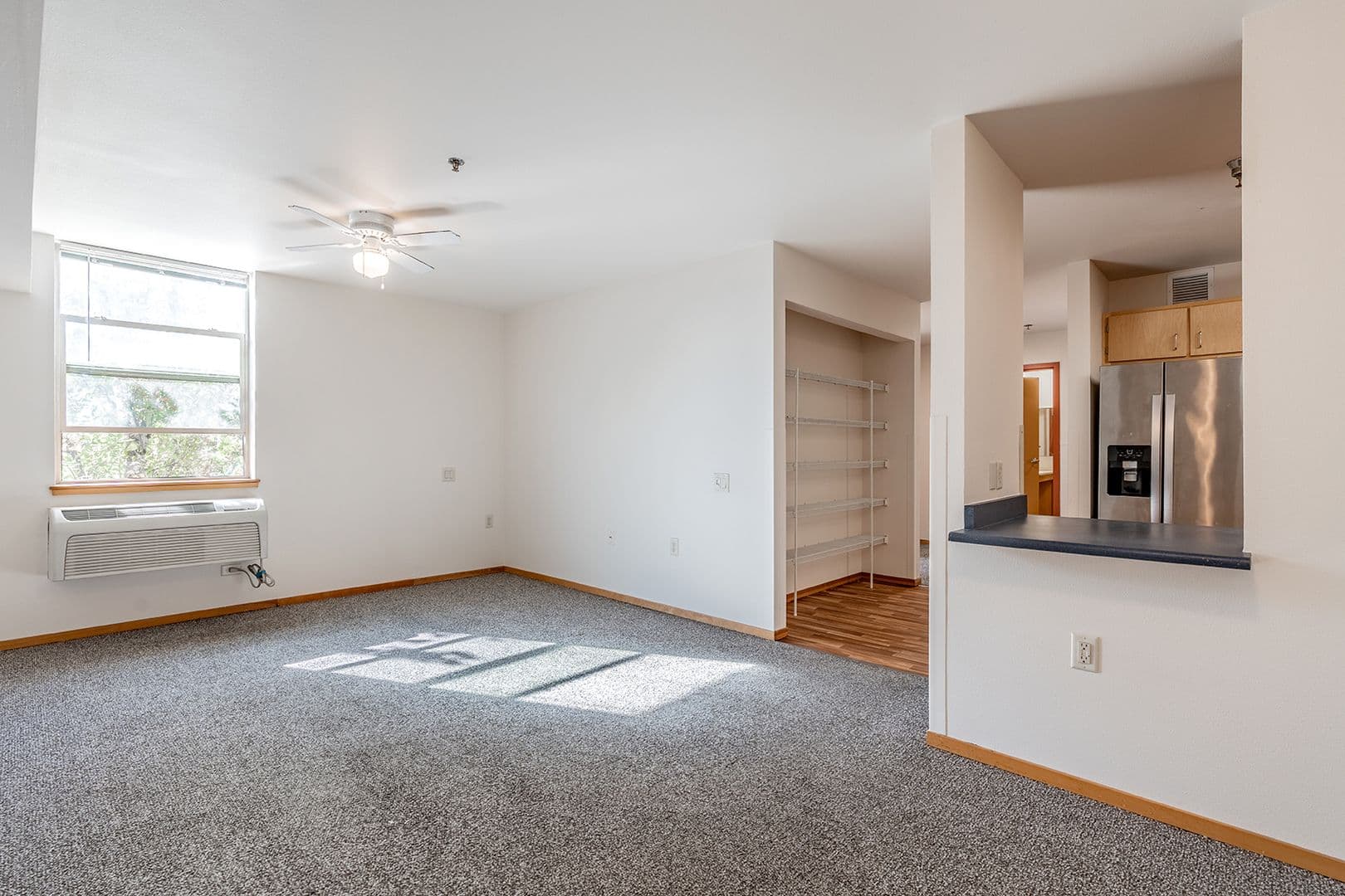 Portland Apartment: 36 NE 147th Ave