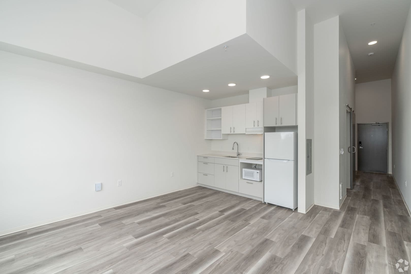 Portland Apartment: 5460 N Interstate Ave