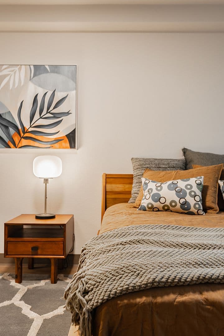 Bellevue Apartment: 15750 NE 15th Street