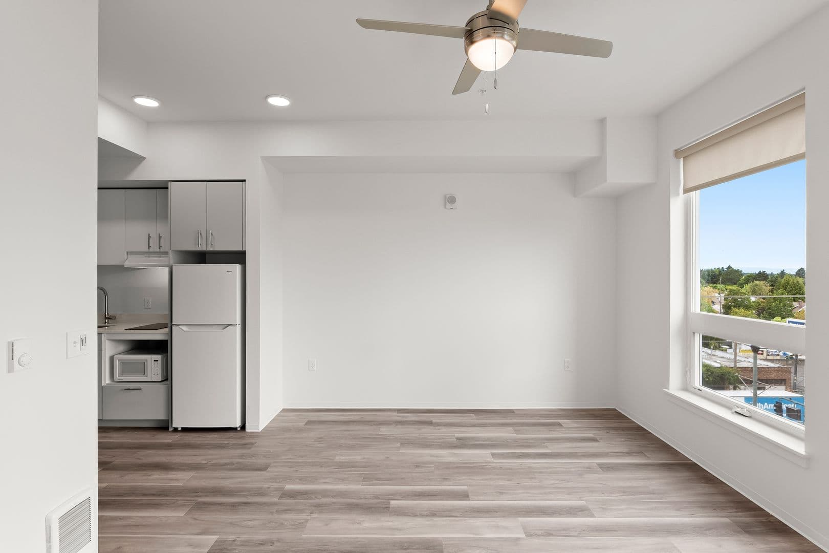 Portland Apartment: 5460 N Interstate Ave